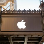 Following worker complaints, Apple will increase benefits for retail employees